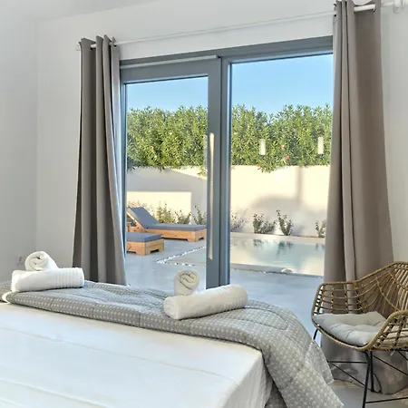 Ioli, Private Swimming Pool, 3 Bedrooms