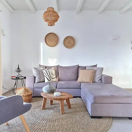 Ioli, Private Swimming Pool, 3 Bedrooms Glifades