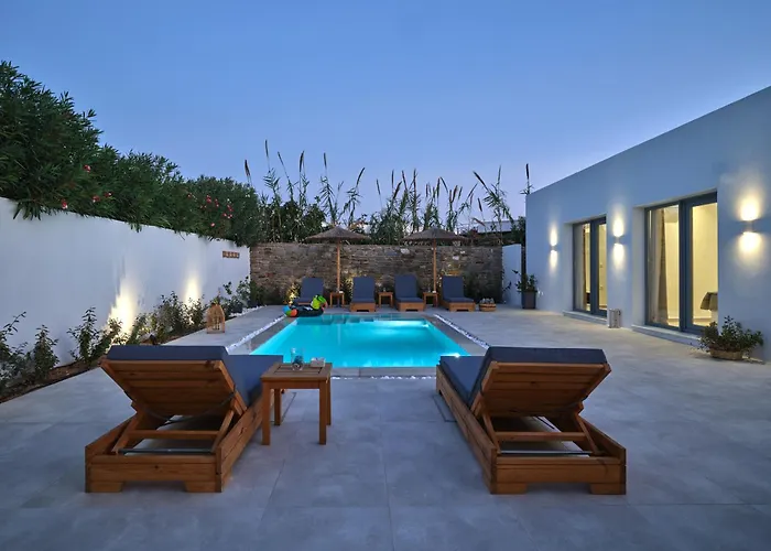 Ioli, Private Swimming Pool, 3 Bedrooms Glifades