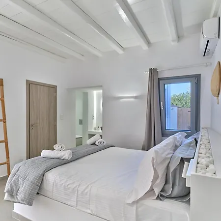 Ioli, Private Swimming Pool, 3 Bedrooms Villa Glifades