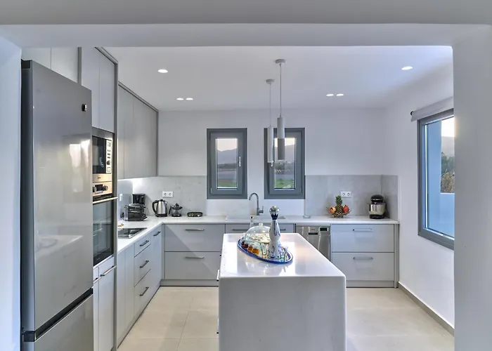 Villa Ioli, Private Swimming Pool, 3 Bedrooms Glifades