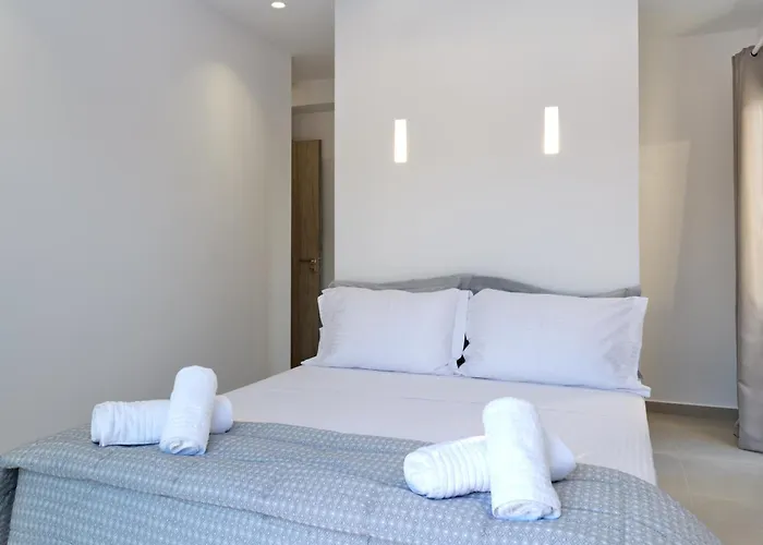 Ioli, Private Swimming Pool, 3 Bedrooms * Glifades