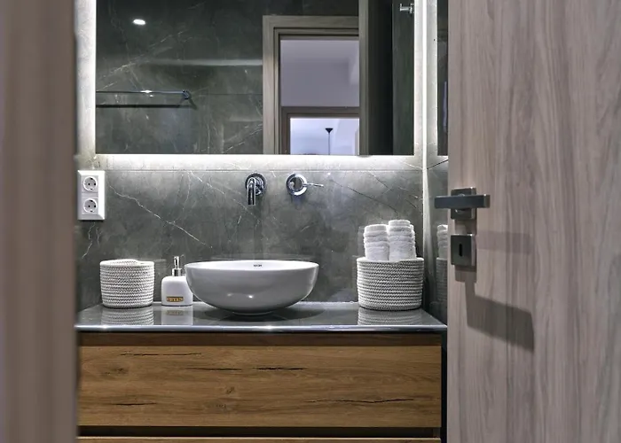 Ioli, Private Swimming Pool, 3 Bedrooms Glifades